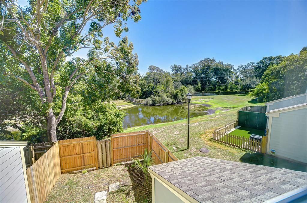 Active With Contract: $190,000 (2 beds, 1 baths, 896 Square Feet)