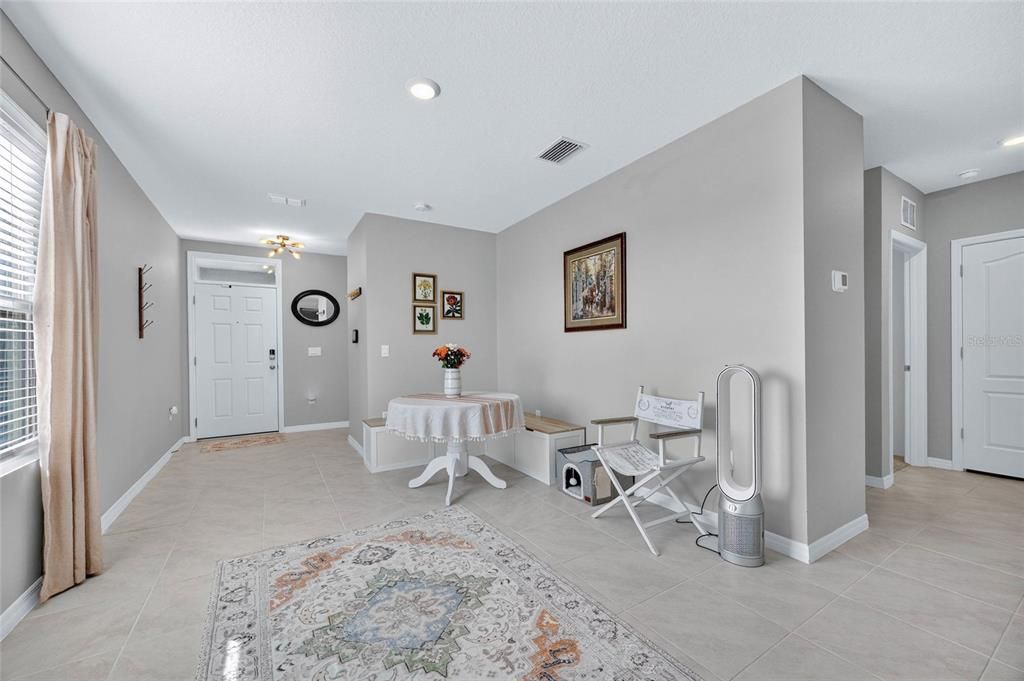 For Sale: $395,000 (3 beds, 2 baths, 1516 Square Feet)