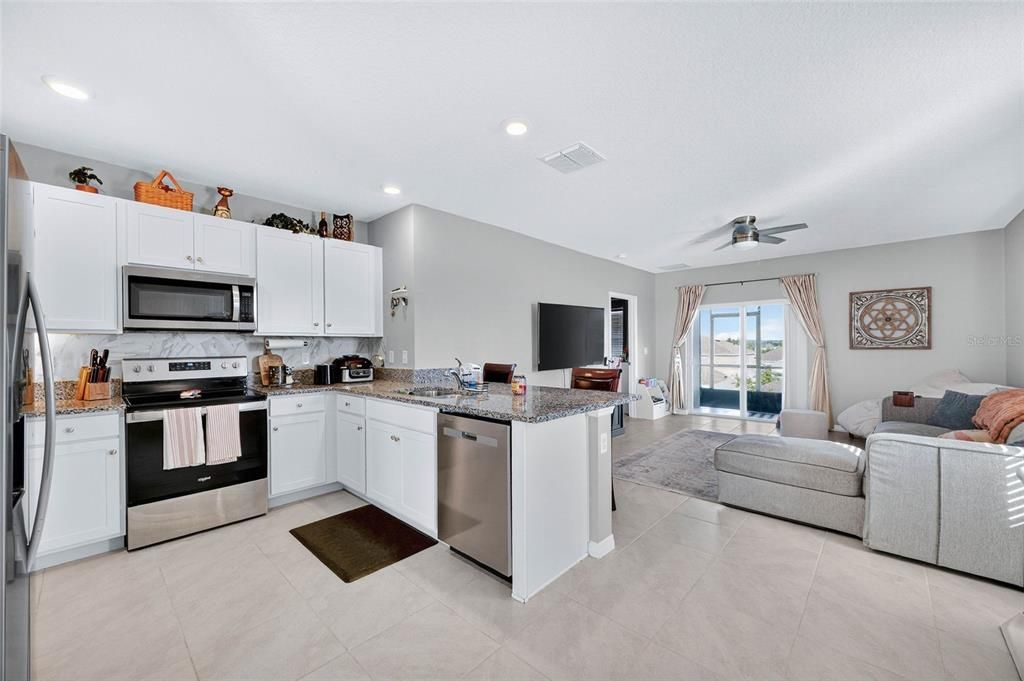 For Sale: $395,000 (3 beds, 2 baths, 1516 Square Feet)