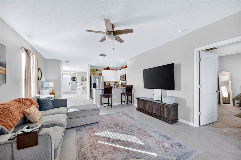 For Sale: $395,000 (3 beds, 2 baths, 1516 Square Feet)