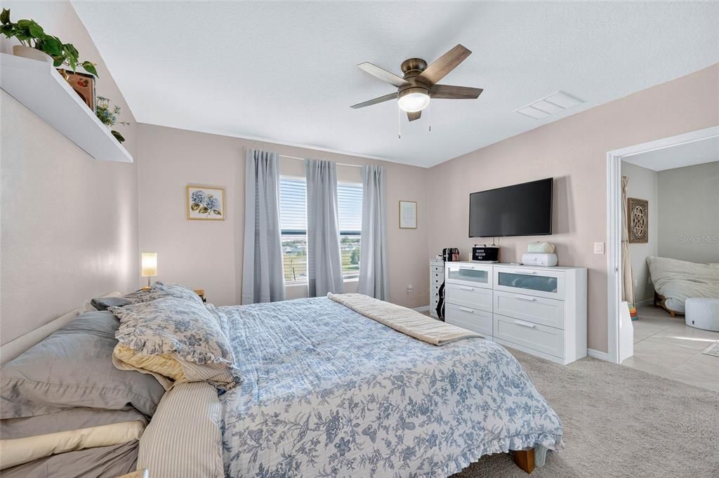 For Sale: $395,000 (3 beds, 2 baths, 1516 Square Feet)