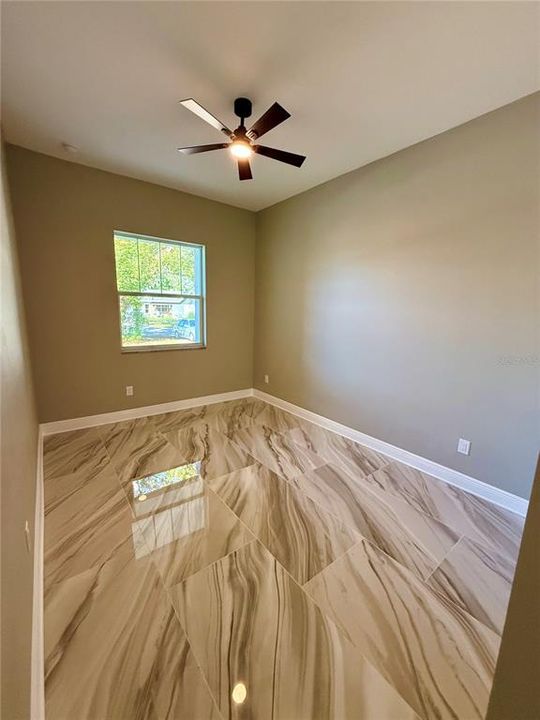 На продажу: $560,000 (4 спален, 2 ванн, 1978 Квадратных фут)