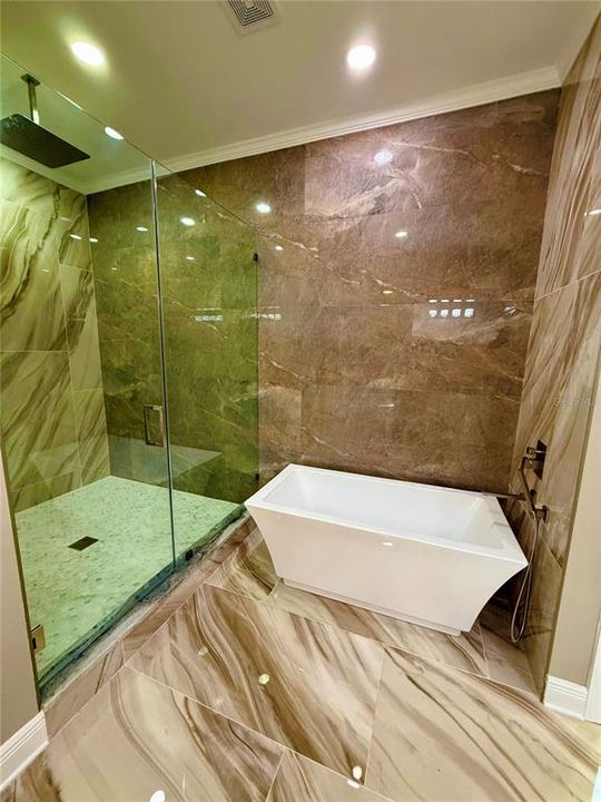 На продажу: $560,000 (4 спален, 2 ванн, 1978 Квадратных фут)