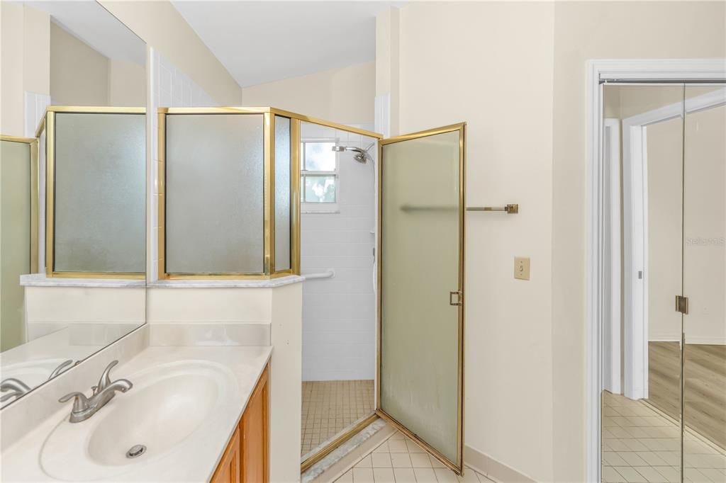 For Rent: $2,495 (3 beds, 2 baths, 1420 Square Feet)