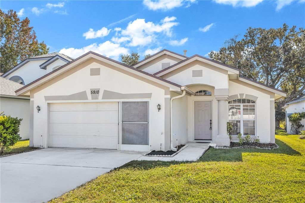 For Rent: $2,495 (3 beds, 2 baths, 1420 Square Feet)