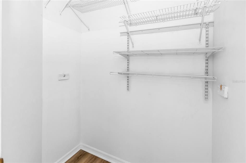 For Rent: $2,495 (3 beds, 2 baths, 1420 Square Feet)