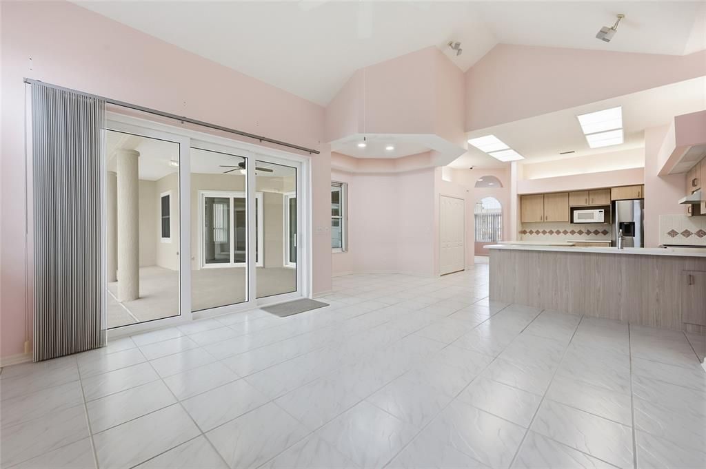 待售: $359,900 (3 贝兹, 2 浴室, 2257 平方英尺)