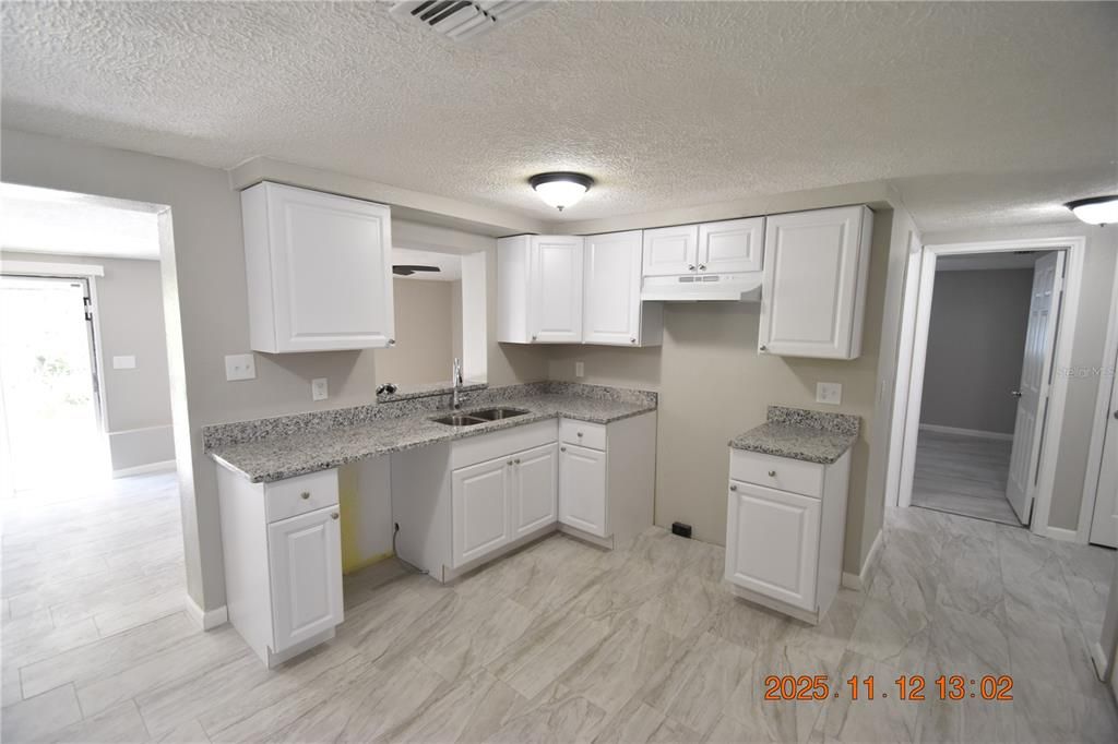 En Renta: $1,795 (3 camas, 2 baños, 1595 Pies cuadrados)