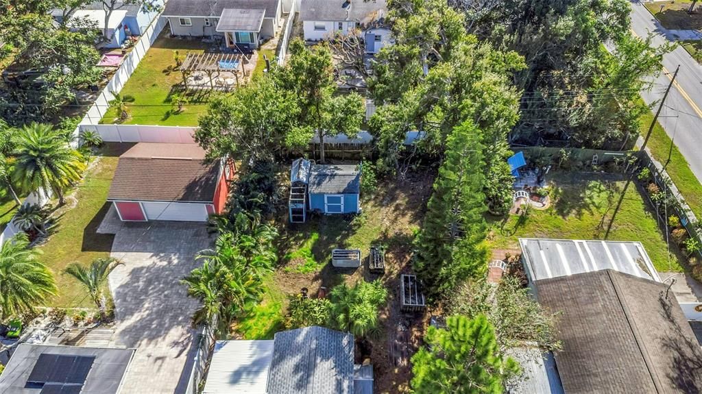 For Sale: $349,900 (2 beds, 1 baths, 1078 Square Feet)