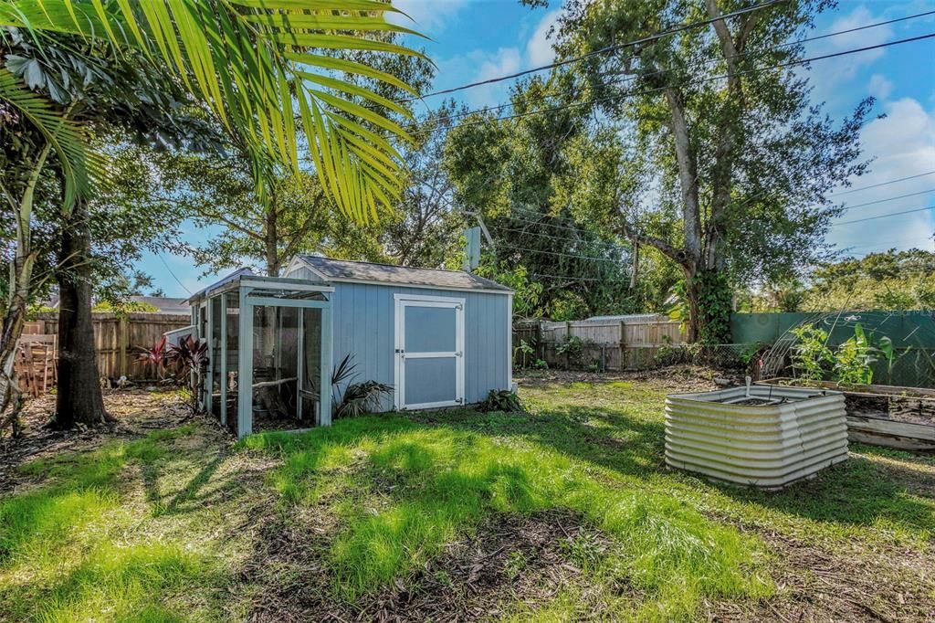 For Sale: $349,900 (2 beds, 1 baths, 1078 Square Feet)