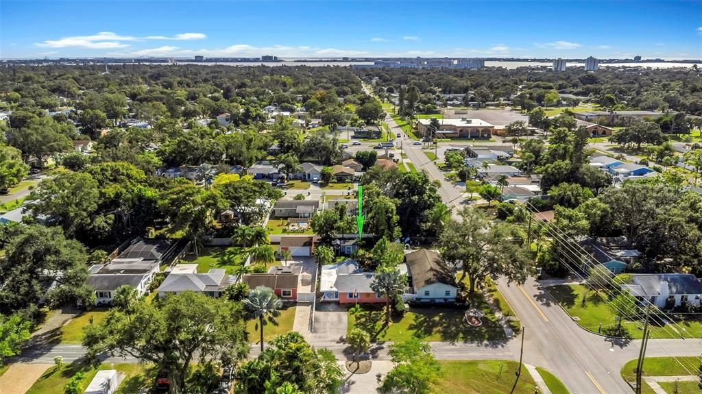 For Sale: $349,900 (2 beds, 1 baths, 1078 Square Feet)