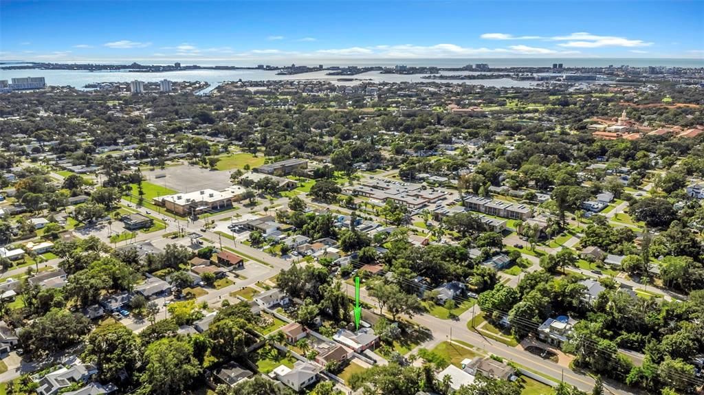 For Sale: $349,900 (2 beds, 1 baths, 1078 Square Feet)