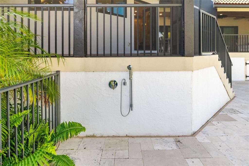 For Sale: $8,700,000 (3 beds, 3 baths, 3485 Square Feet)