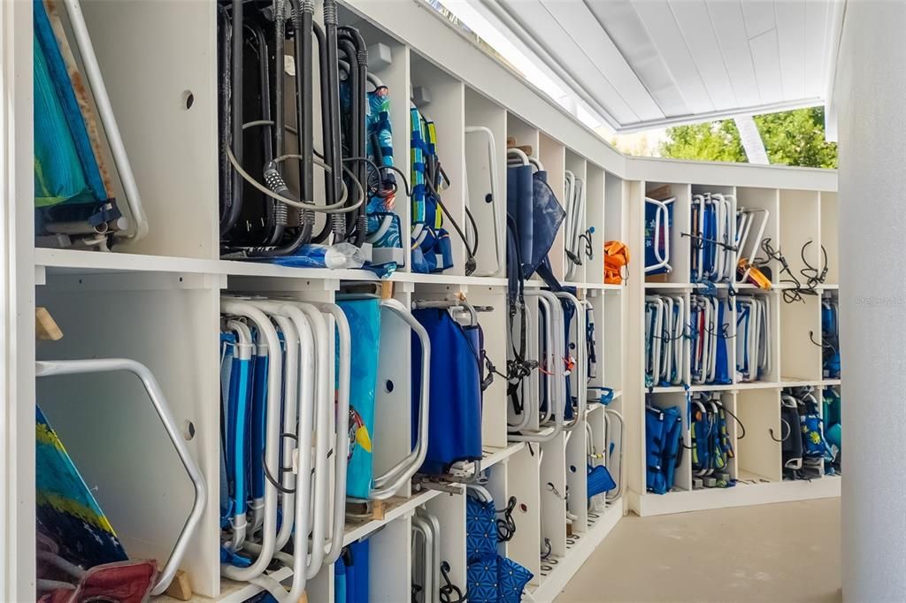 For Sale: $8,700,000 (3 beds, 3 baths, 3485 Square Feet)