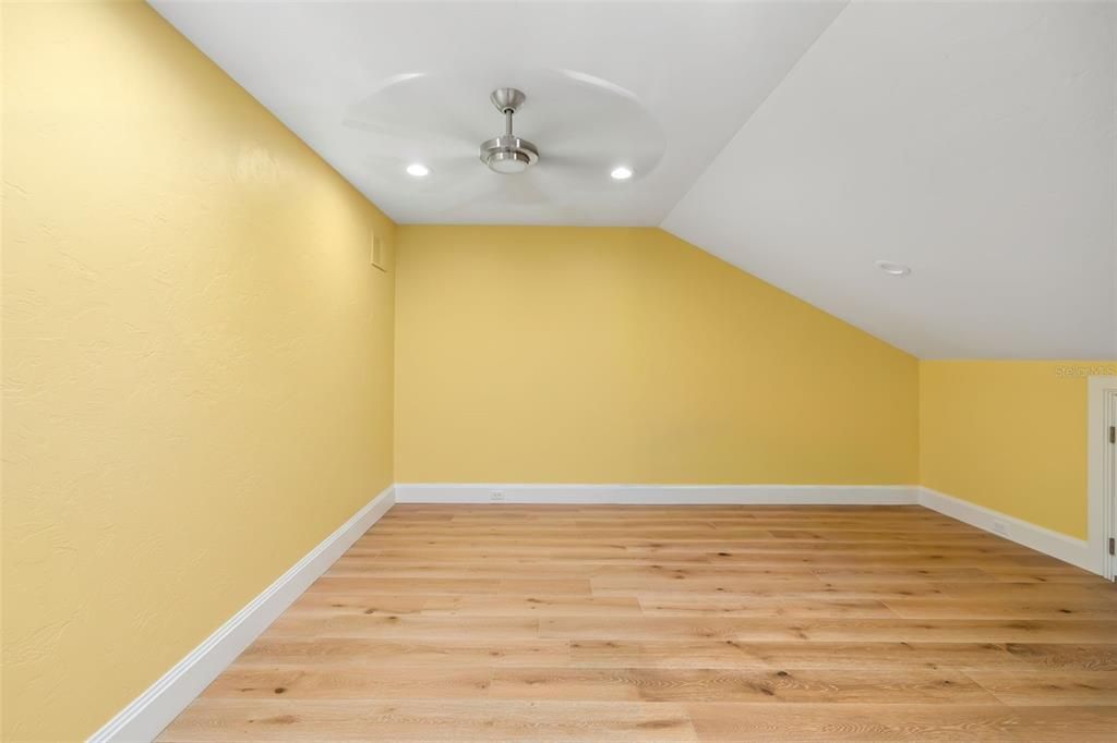 For Sale: $8,700,000 (3 beds, 3 baths, 3485 Square Feet)