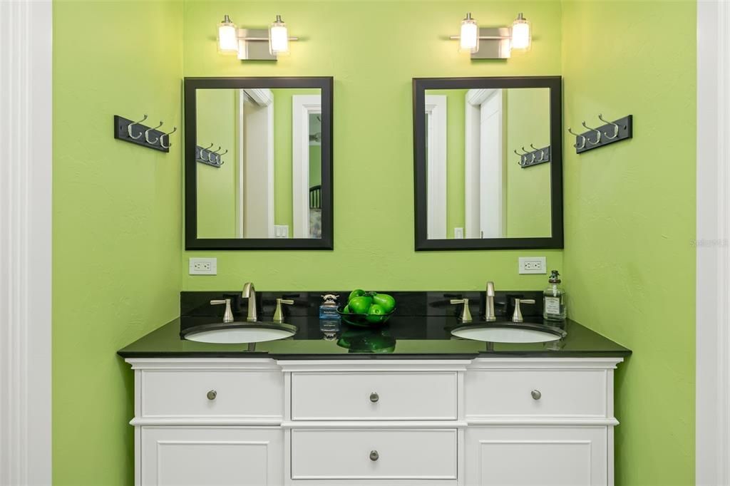 For Sale: $8,700,000 (3 beds, 3 baths, 3485 Square Feet)