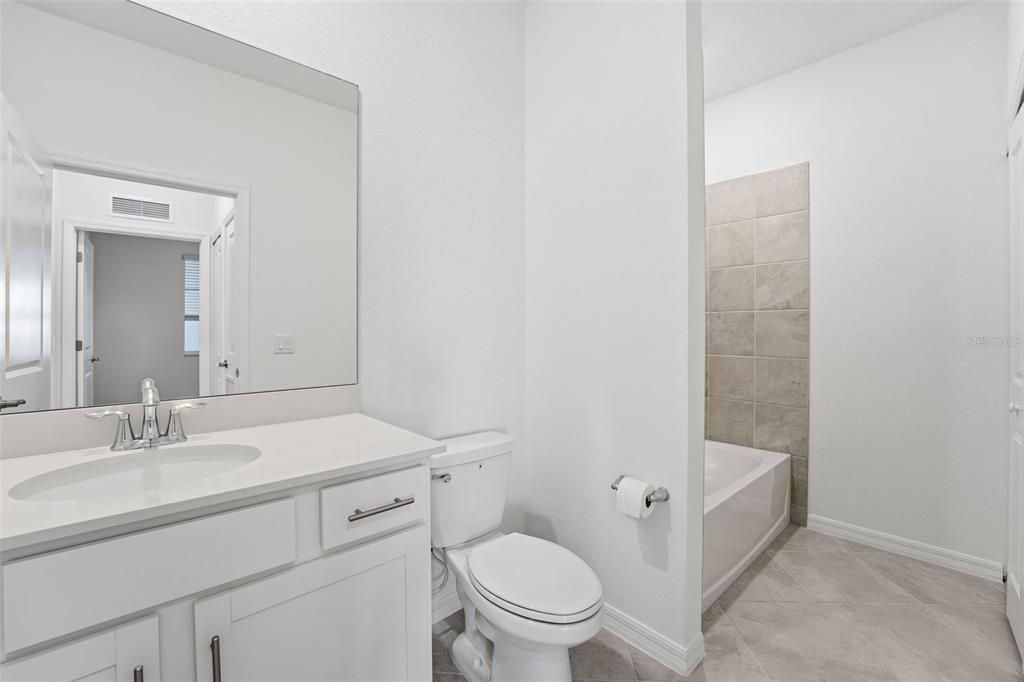 En Venta: $239,000 (2 camas, 2 baños, 1123 Pies cuadrados)