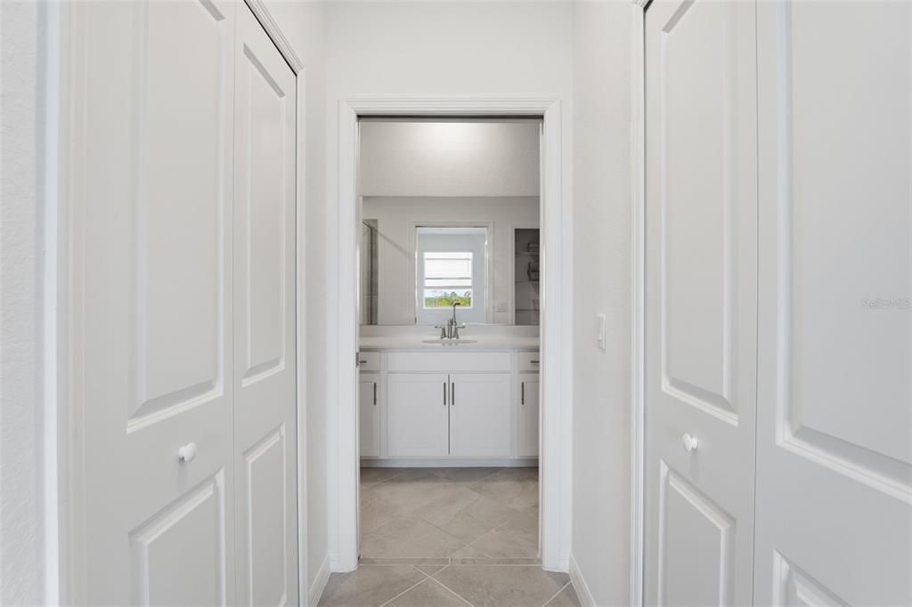 En Venta: $239,000 (2 camas, 2 baños, 1123 Pies cuadrados)