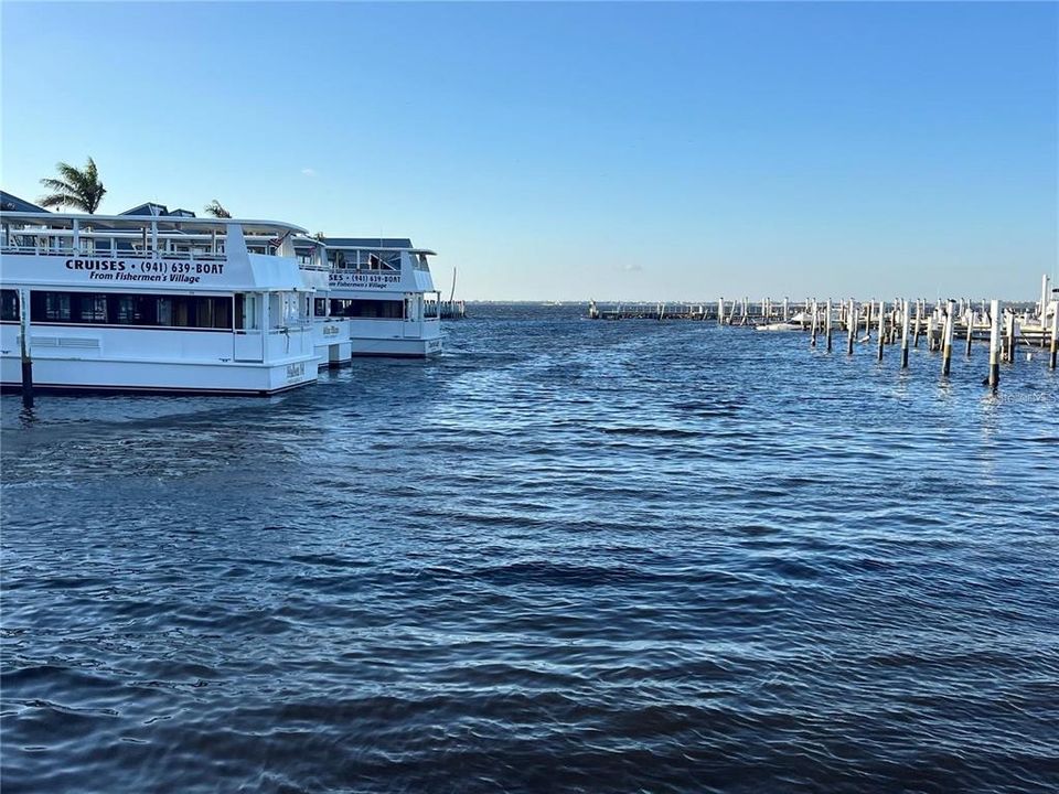 En Venta: $239,000 (2 camas, 2 baños, 1123 Pies cuadrados)