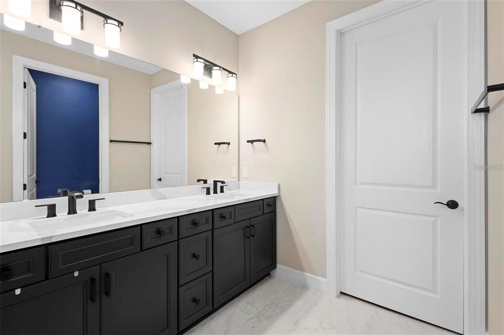 For Rent: $4,000 (3 beds, 2 baths, 2014 Square Feet)