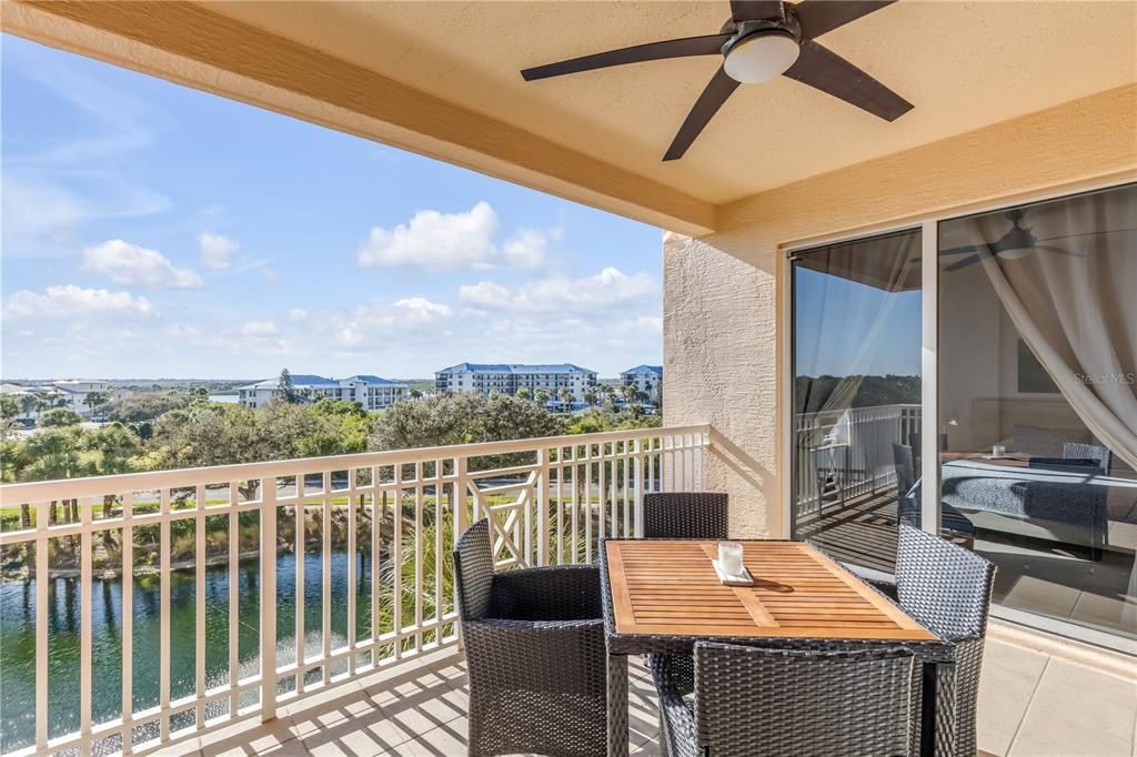 Под контрактом: $645,000 (3 спален, 2 ванн, 1450 Квадратных фут)