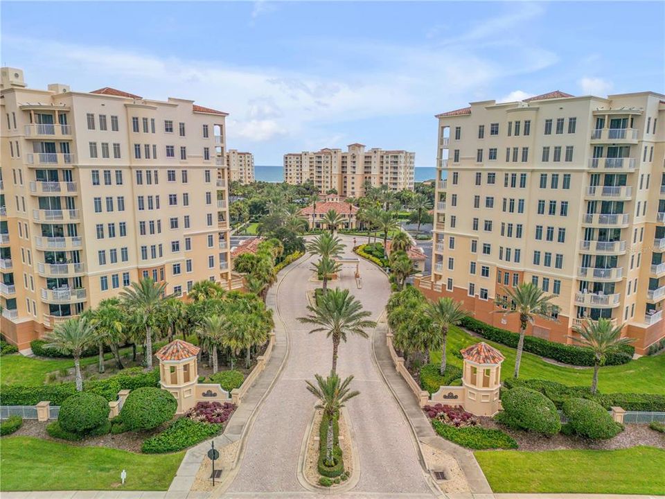 Под контрактом: $645,000 (3 спален, 2 ванн, 1450 Квадратных фут)