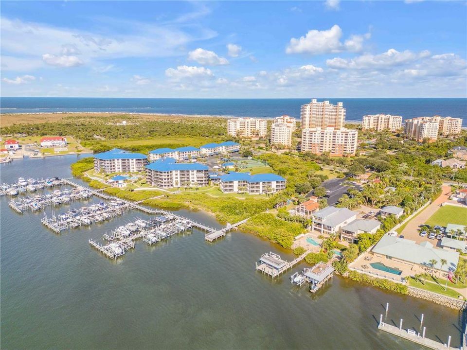 Под контрактом: $645,000 (3 спален, 2 ванн, 1450 Квадратных фут)