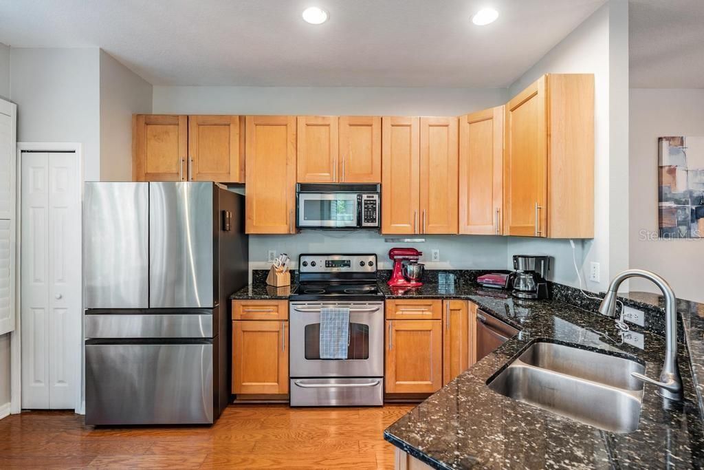 待售: $509,000 (3 贝兹, 2 浴室, 2149 平方英尺)