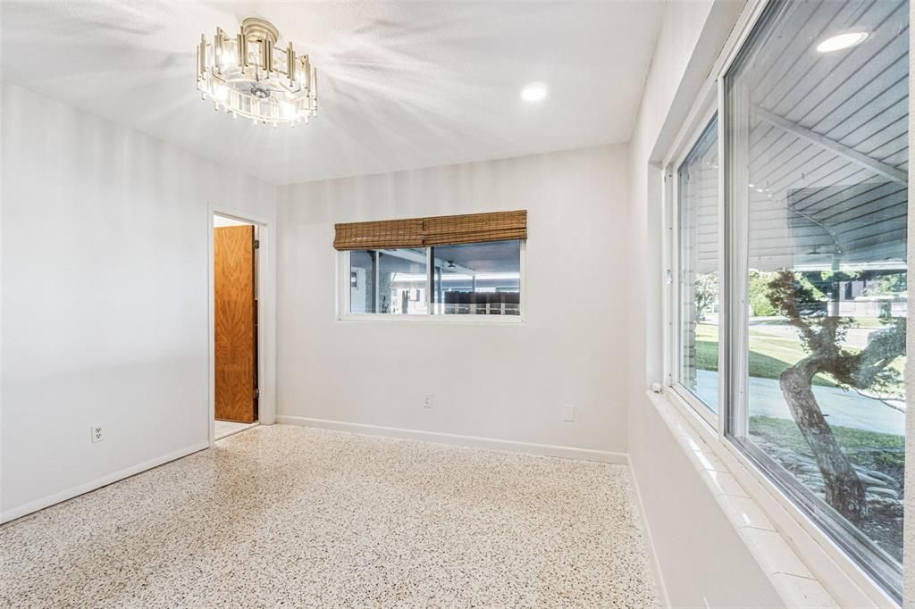 待售: $439,000 (3 贝兹, 2 浴室, 1936 平方英尺)