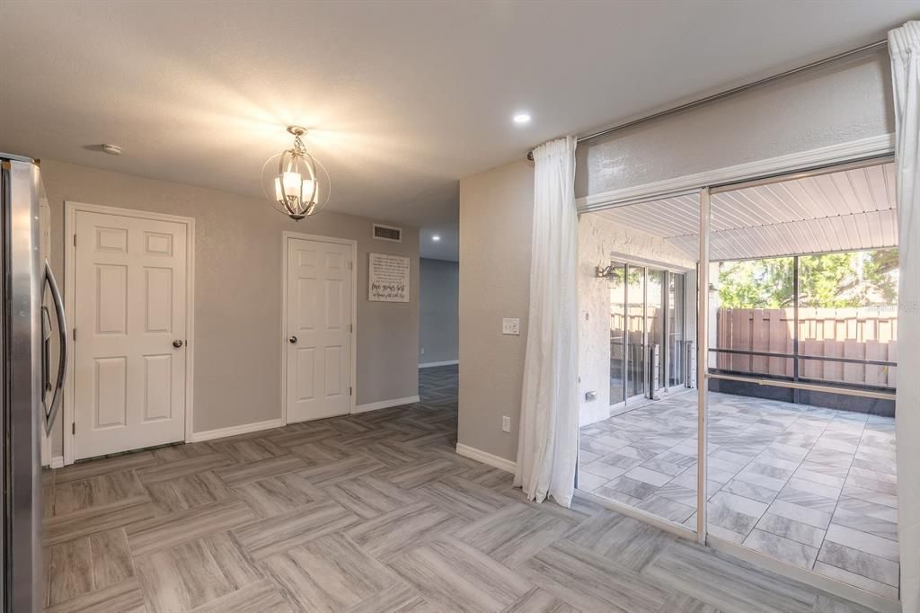 待售: $209,000 (2 贝兹, 2 浴室, 1400 平方英尺)