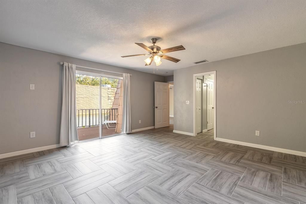 待售: $209,000 (2 贝兹, 2 浴室, 1400 平方英尺)