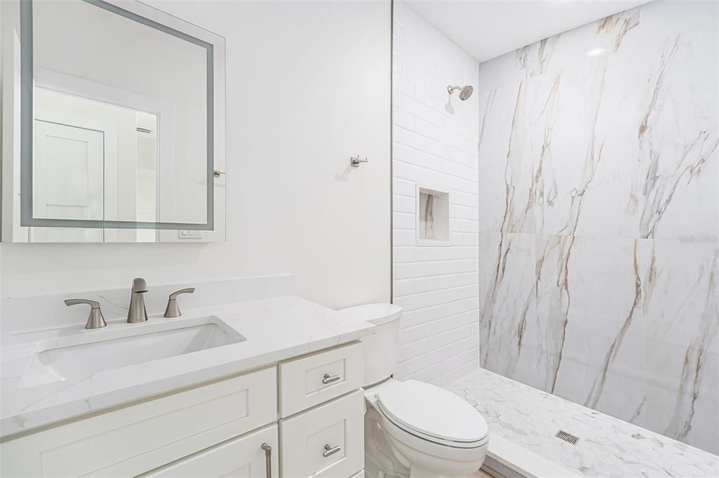 待售: $925,000 (4 贝兹, 3 浴室, 2800 平方英尺)