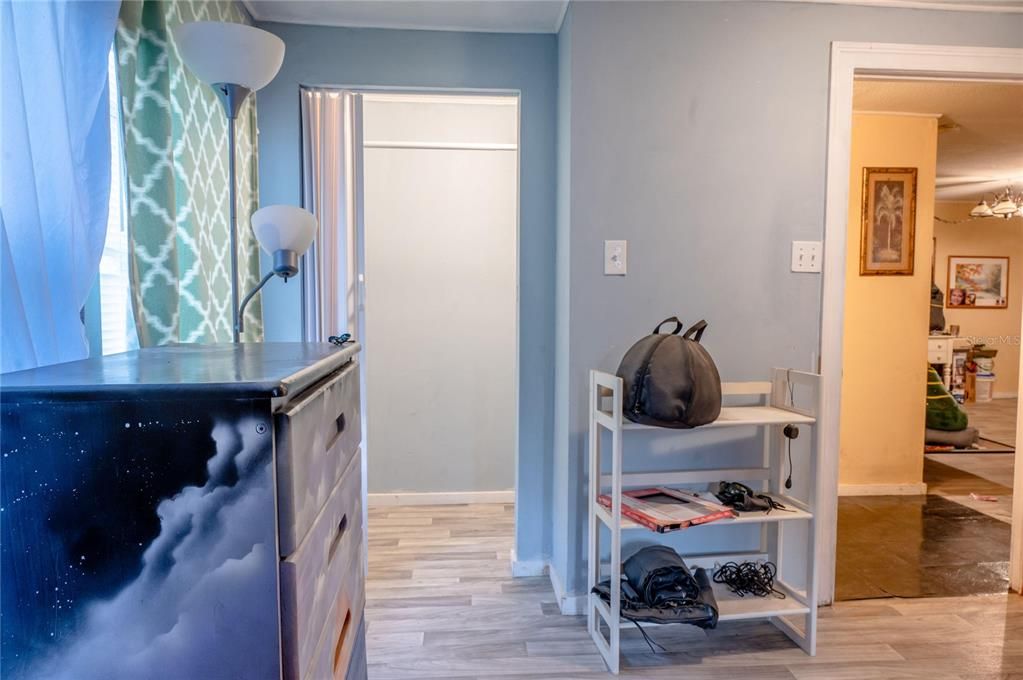 For Sale: $138,000 (2 beds, 2 baths, 1518 Square Feet)