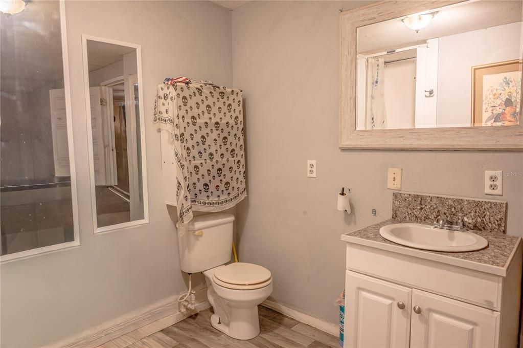 For Sale: $138,000 (2 beds, 2 baths, 1518 Square Feet)