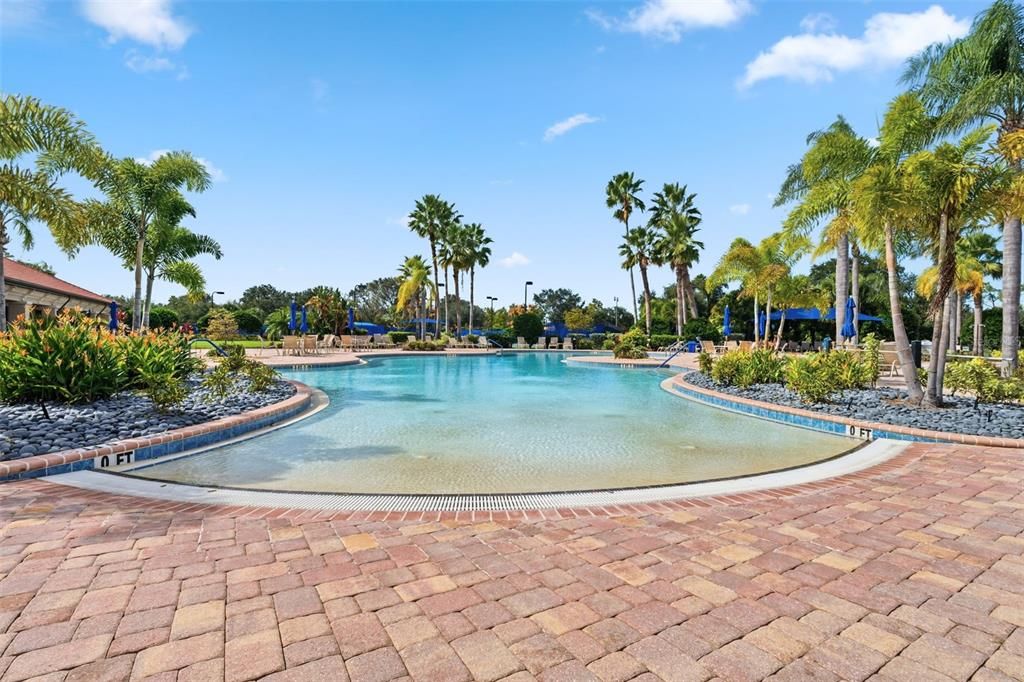 En Venta: $280,000 (2 camas, 2 baños, 1582 Pies cuadrados)