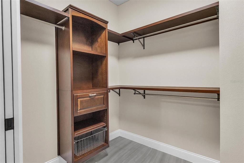 For Sale: $460,000 (3 beds, 2 baths, 1860 Square Feet)