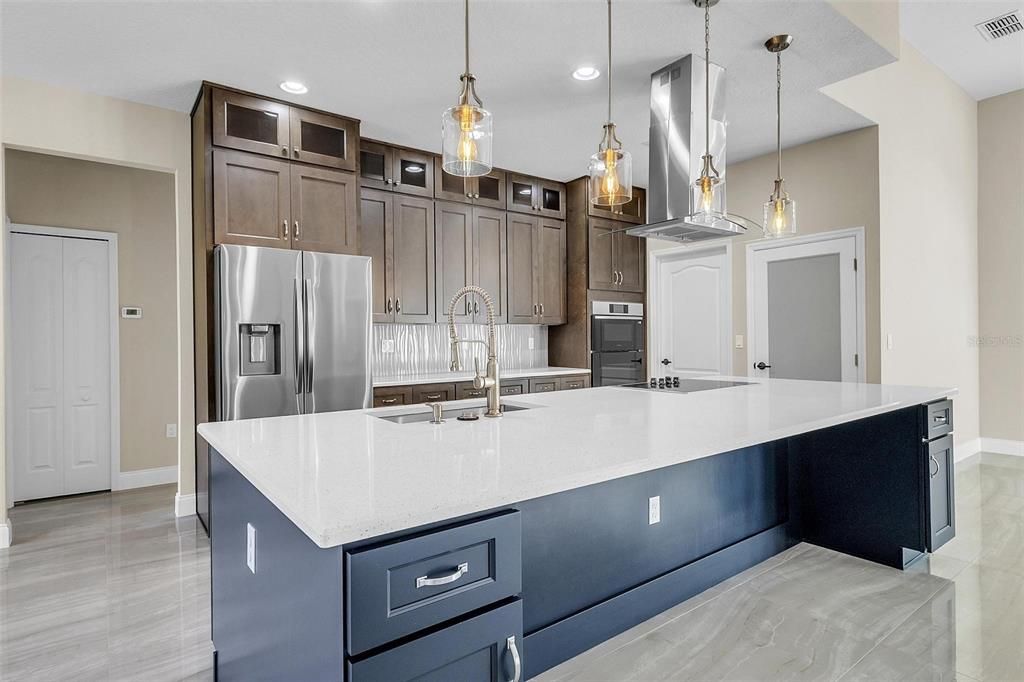 For Sale: $460,000 (3 beds, 2 baths, 1860 Square Feet)