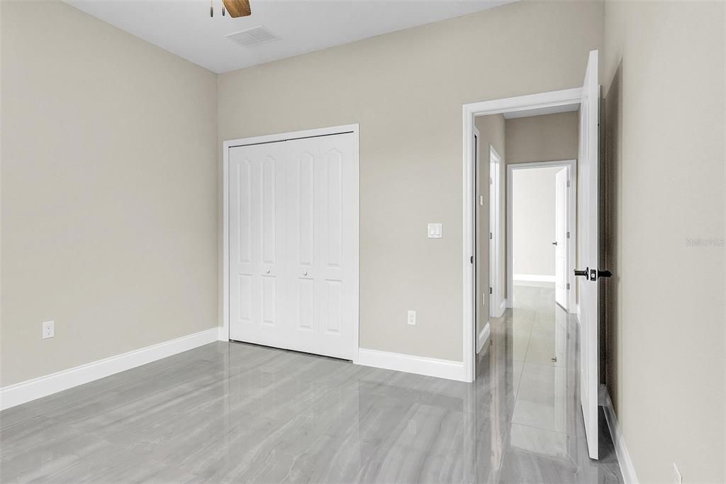 For Sale: $460,000 (3 beds, 2 baths, 1860 Square Feet)