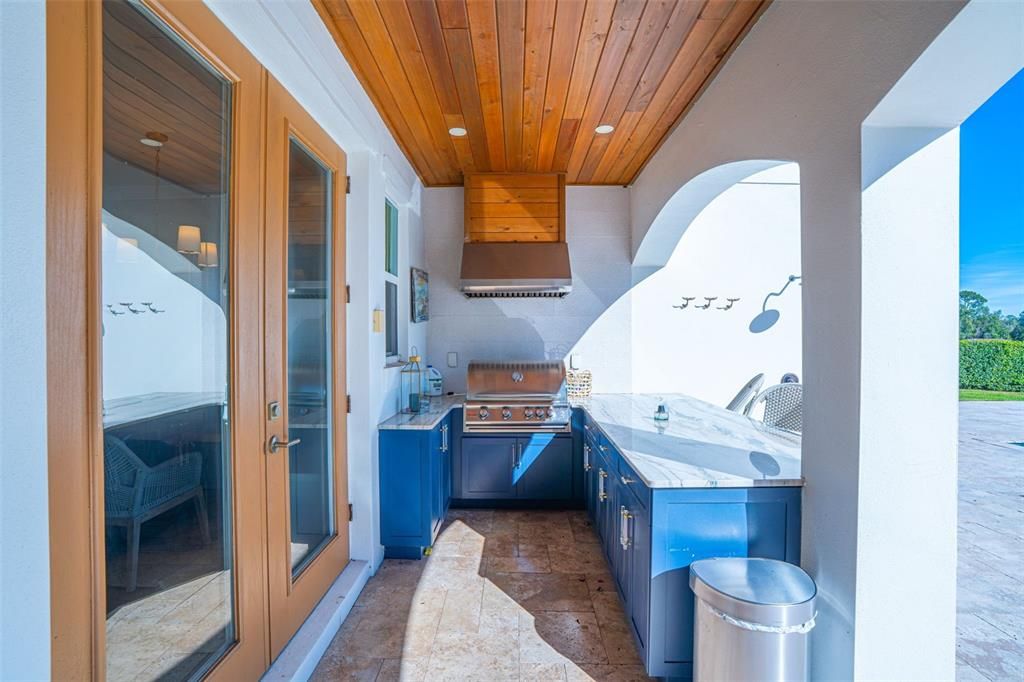 For Sale: $2,299,900 (4 beds, 3 baths, 4201 Square Feet)