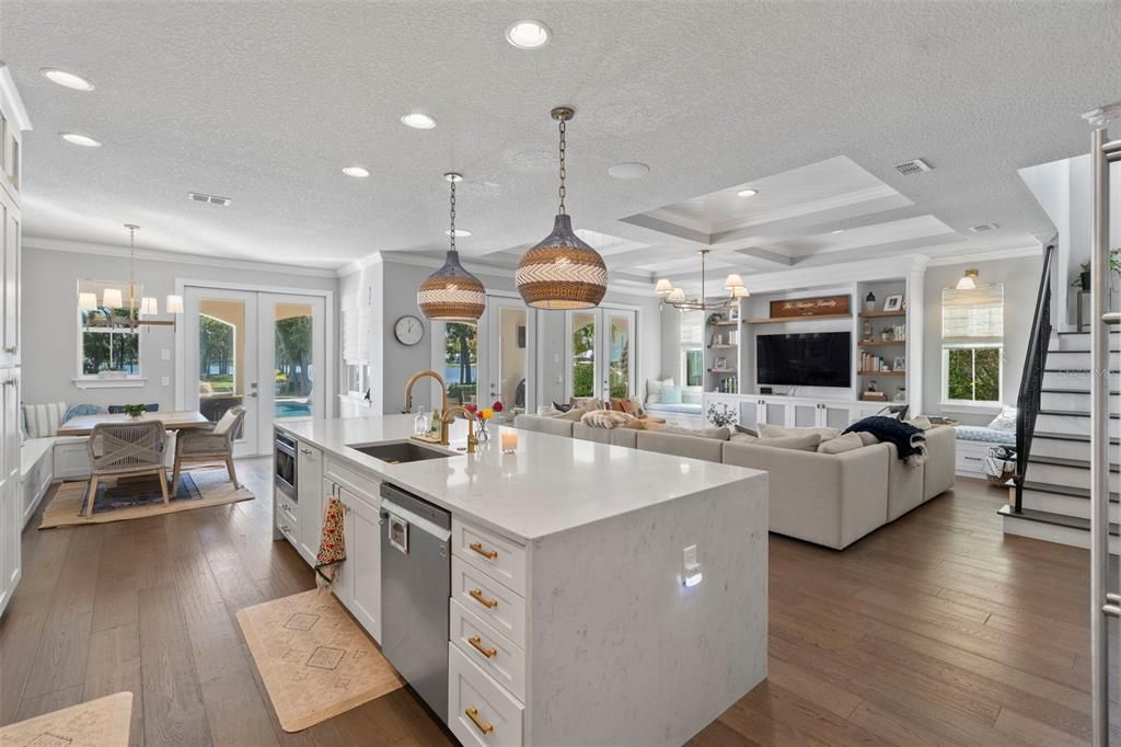 For Sale: $2,299,900 (4 beds, 3 baths, 4201 Square Feet)