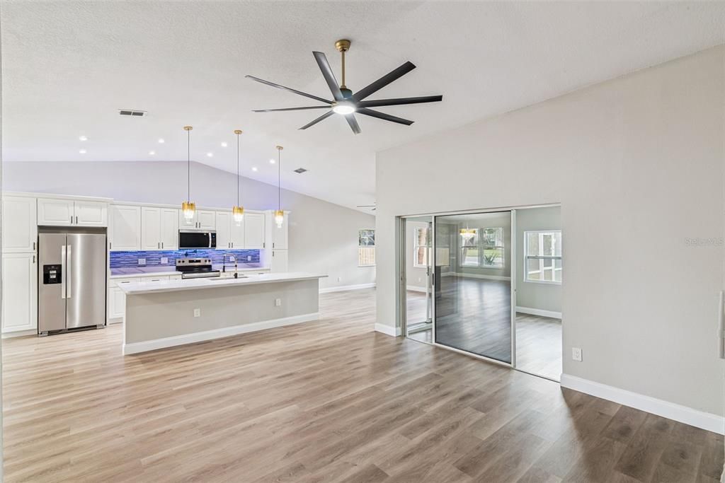 На продажу: $550,000 (3 спален, 2 ванн, 2263 Квадратных фут)