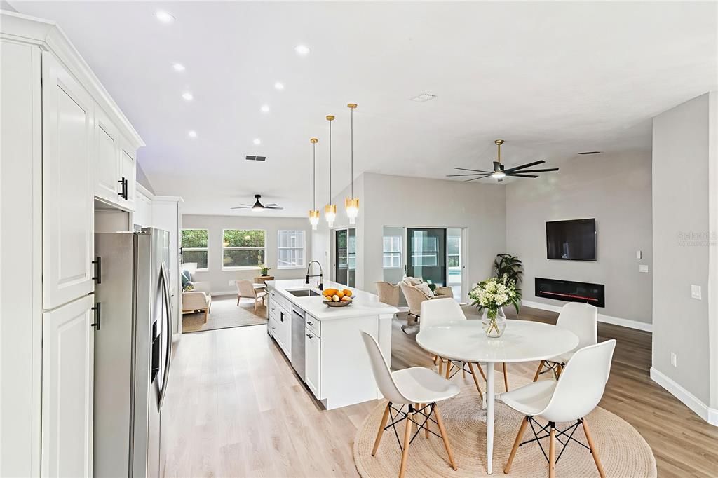 На продажу: $550,000 (3 спален, 2 ванн, 2263 Квадратных фут)