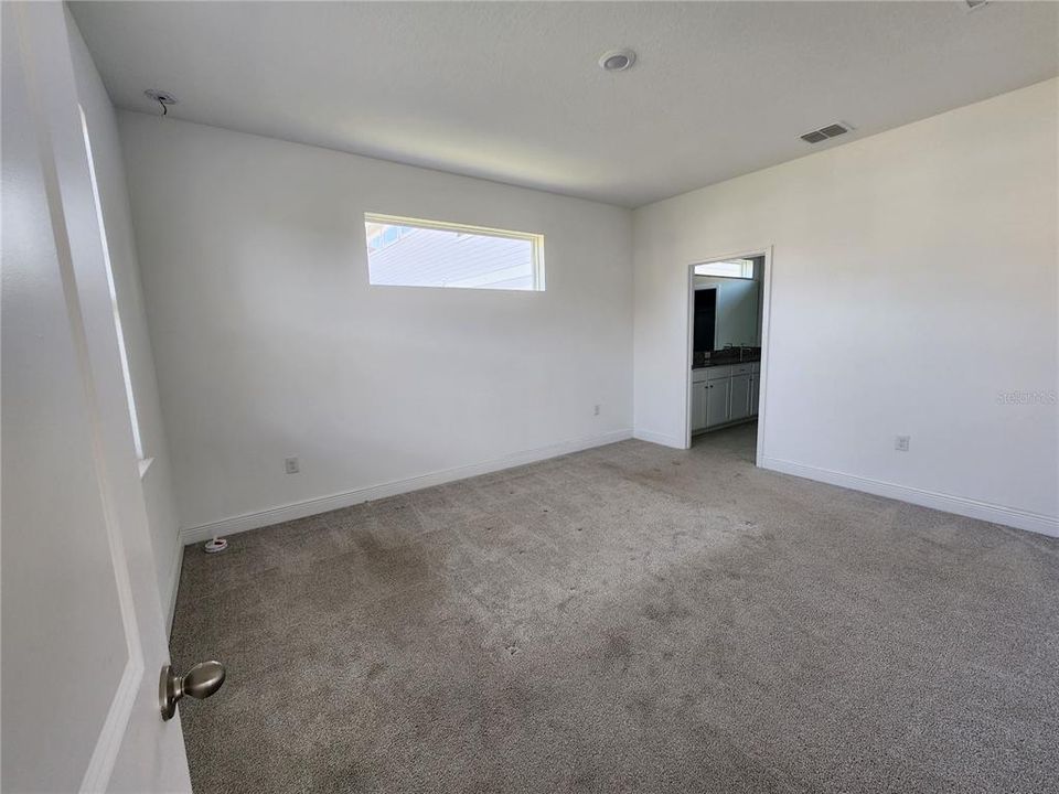 En Renta: $3,200 (4 camas, 3 baños, 2096 Pies cuadrados)