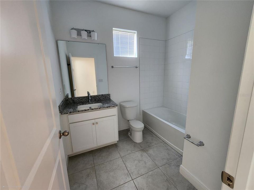 En Renta: $3,200 (4 camas, 3 baños, 2096 Pies cuadrados)