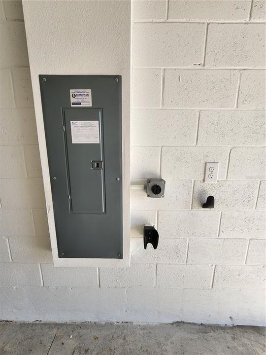 En Renta: $3,200 (4 camas, 3 baños, 2096 Pies cuadrados)