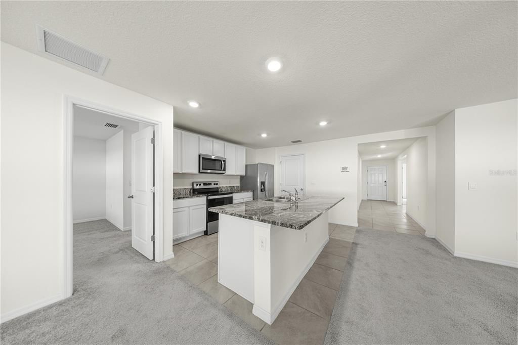 出租: $1,950 (3 贝兹, 2 浴室, 1670 平方英尺)