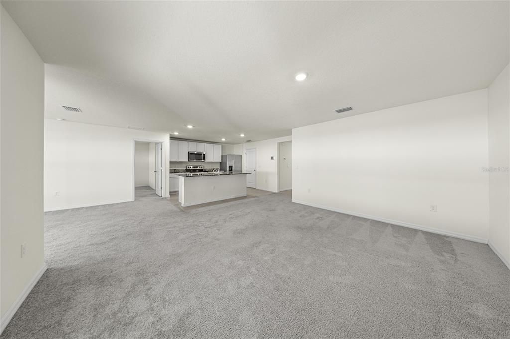 出租: $1,950 (3 贝兹, 2 浴室, 1670 平方英尺)