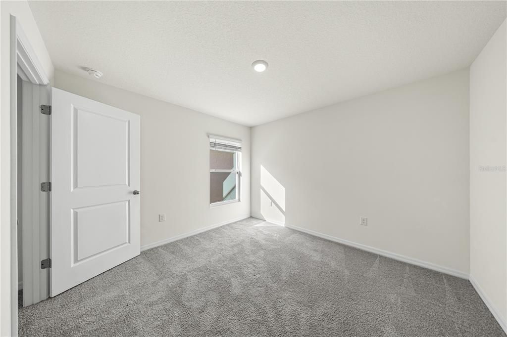 出租: $1,950 (3 贝兹, 2 浴室, 1670 平方英尺)