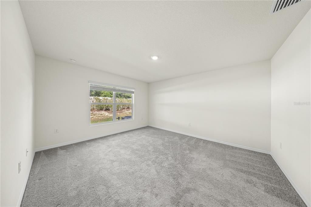 出租: $1,950 (3 贝兹, 2 浴室, 1670 平方英尺)