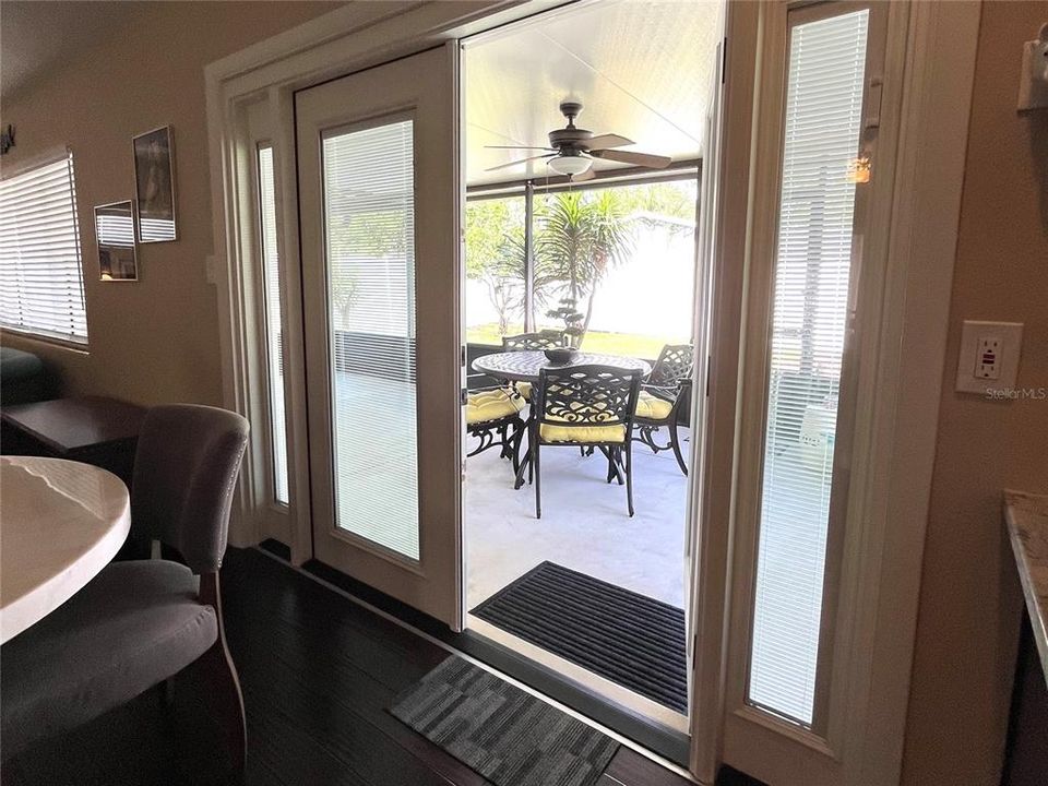 Active With Contract: $407,700 (3 beds, 2 baths, 1408 Square Feet)